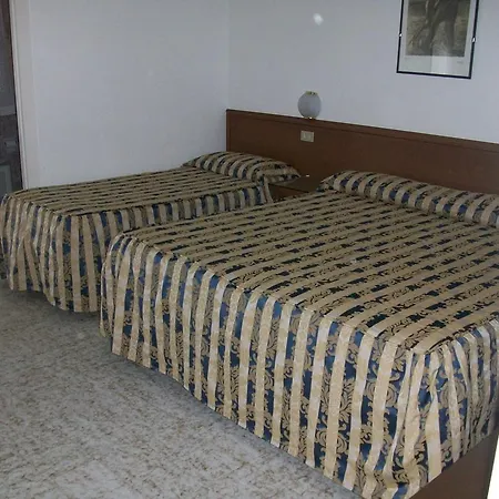 Hotel Santorotto Di Fabio Terrosi Sinalunga Room photo