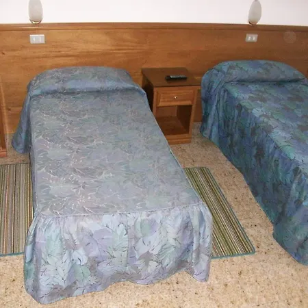 Hotel Santorotto Di Fabio Terrosi Sinalunga Room photo