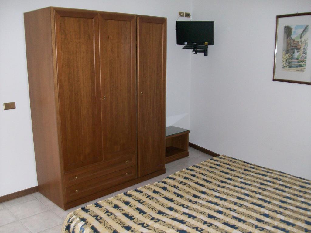 Hotel Santorotto Di Fabio Terrosi 3*